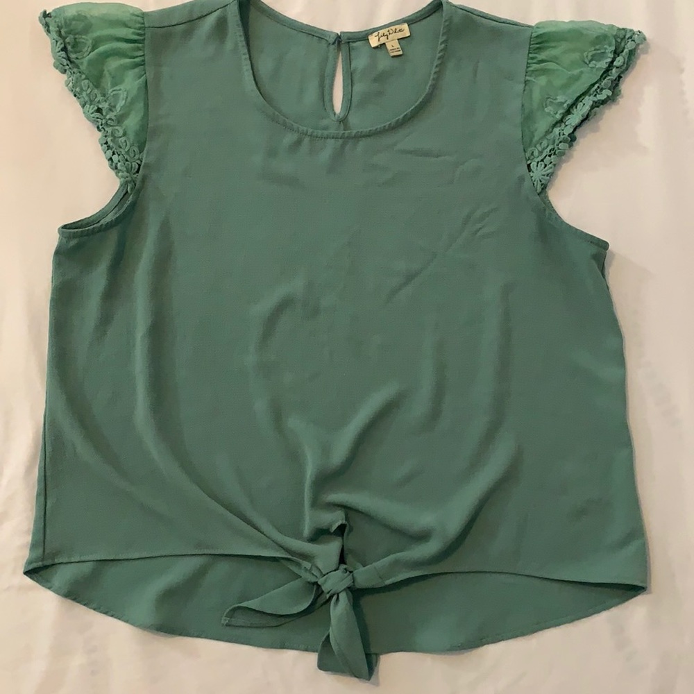 Green Top w/ Lace Sleeves